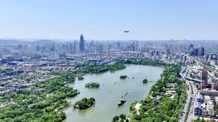 皇冠球盘怎么做代理
_不少市民在济南拍到皇冠球盘怎么做代理
,飞上天的“大白”不简单,还能载人