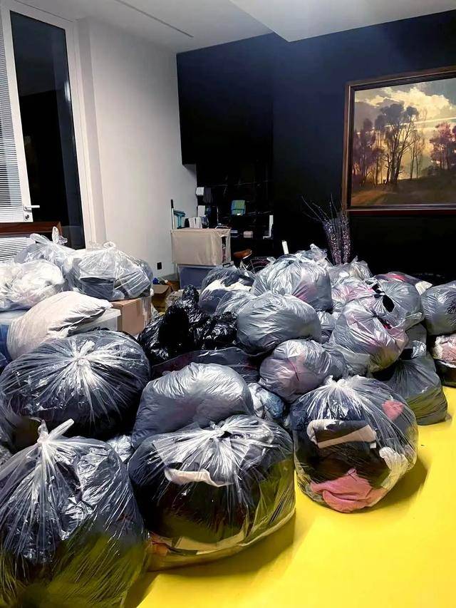 皇冠信用盘怎么开户_在蟑螂屋里叠衣服皇冠信用盘怎么开户，我挣到了100万