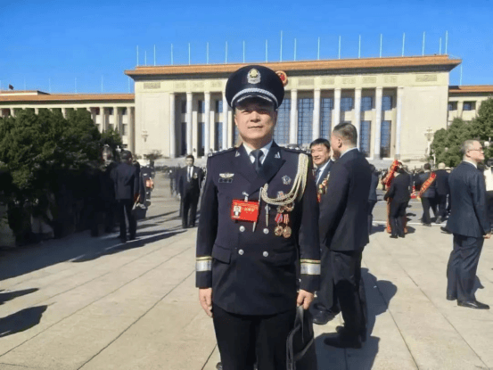 皇冠信用盘开户_苏州民警严方：840余万枚指纹、9000余起案件皇冠信用盘开户，他在方寸间寻找真相