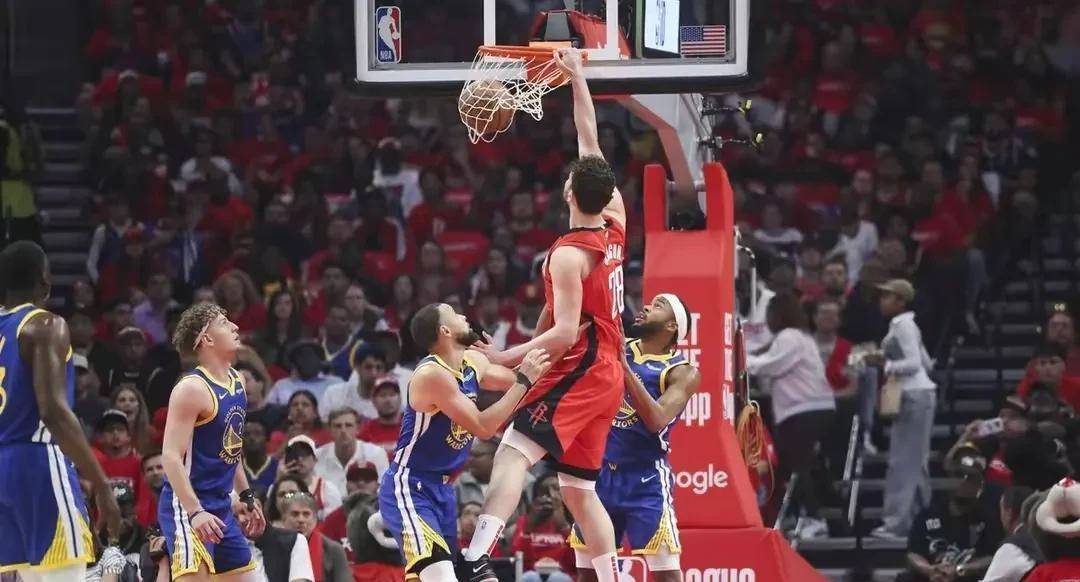 皇冠信用盘登3代理申请
_也要抢7!火箭G6压制勇士皇冠信用盘登3代理申请
,3人立大功,乌度卡果然有货