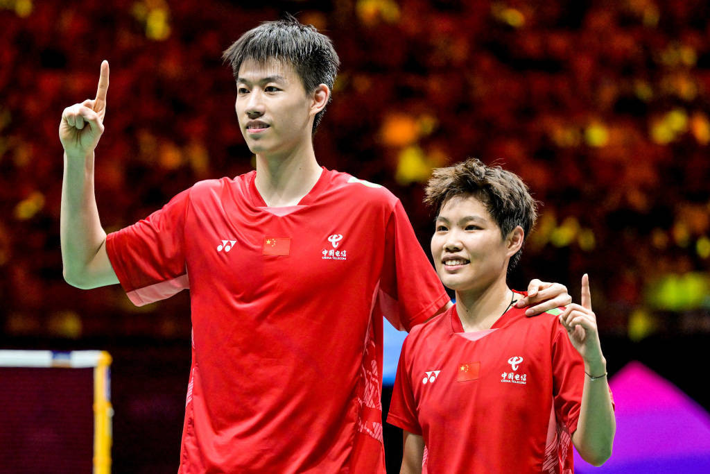 皇冠信用盘登3出租
_击败老对手韩国队夺冠皇冠信用盘登3出租
!国羽第14次问鼎苏迪曼杯创历史