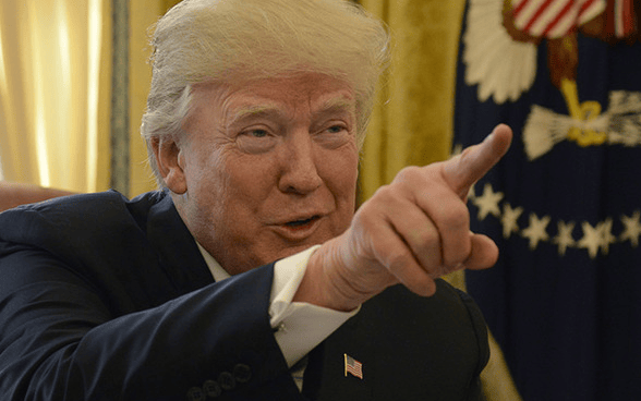 皇冠代理登录地址
_特朗普果然没牌了皇冠代理登录地址
,连夜叫停:希望中美一笔勾销?中方不吃这一套