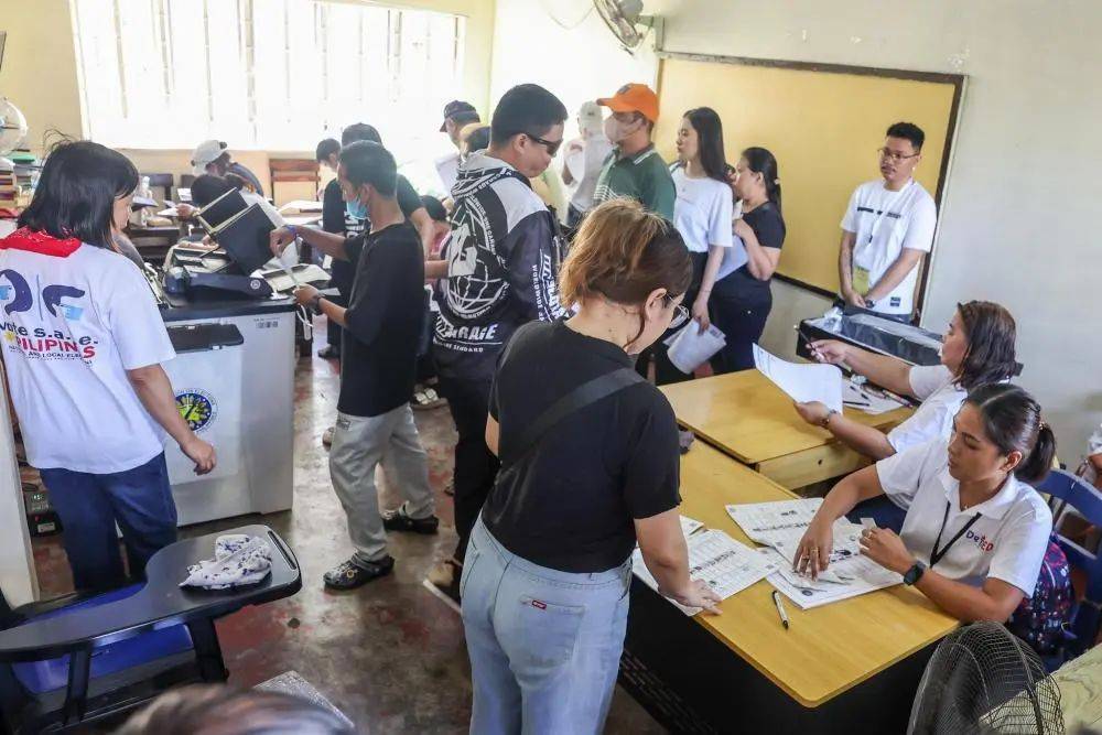 皇冠会员如何申请
_最新!杜特尔特参选达沃市长皇冠会员如何申请
,目前被羁押在国际刑事法院!菲律宾举行中期选举,警方已进入“全面警戒”状态