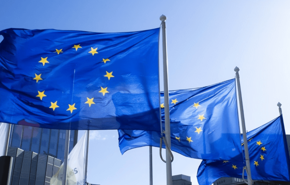 皇冠信用網怎么租_对付不了中国皇冠信用網怎么租，特朗普决定换个“软柿子”捏，事情果然不简单