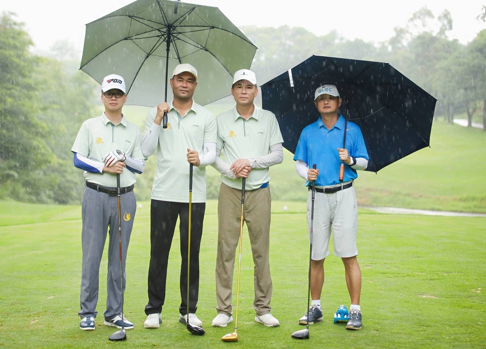 皇冠信用网会员注册
_欧亚高尔夫球总会领导莅邕暨广西龙高尔夫球队联谊赛