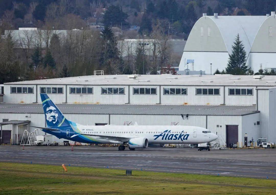 皇冠信用网代理_50架飞机全退？美要中国承担百亿违约皇冠信用网代理，2国突然背刺，中方早有准备