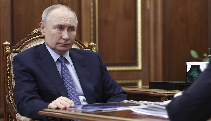 皇冠信用网在线注册
_普京明确特别军事行动四大目标皇冠信用网在线注册
,俄方拷问乌克兰还能撑多久