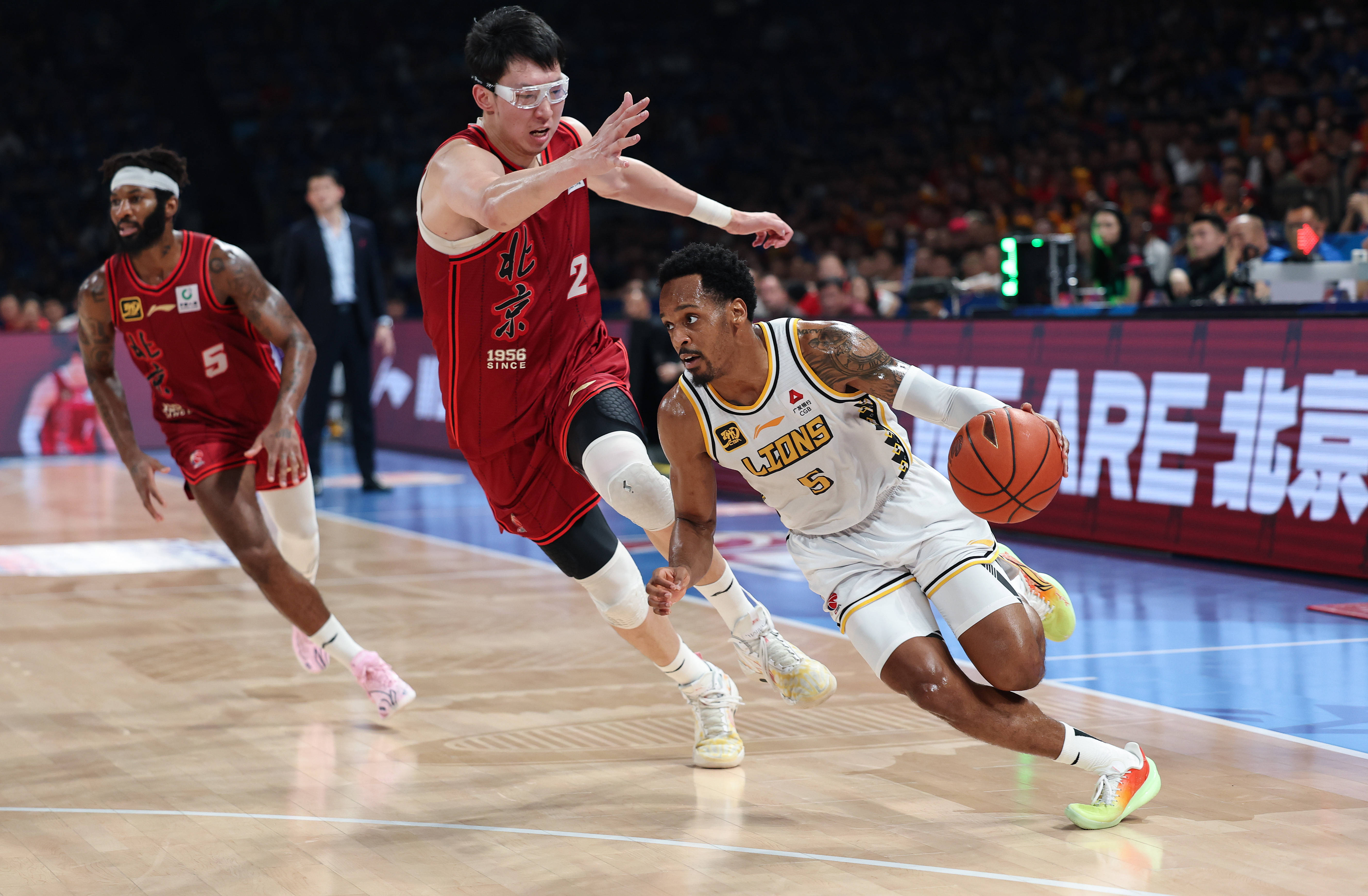 皇冠信用网怎么申请_浙江广厦4-2北京夺队史CBA首冠皇冠信用网怎么申请！周琦31+10布朗41分