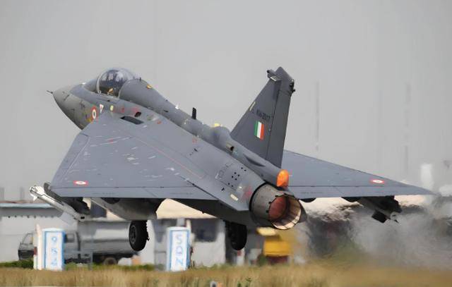 皇冠信用网会员
_对上解放军皇冠信用网会员
,印军能撑多久?12架歼20出动,实现五年前的预言