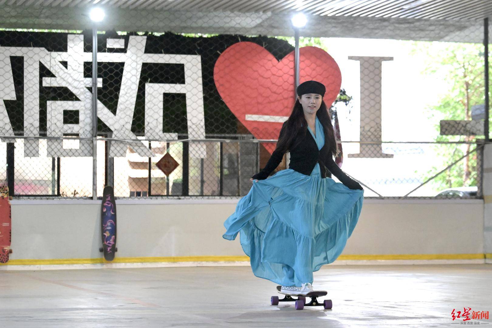 信用网皇冠申请注册
_50岁刘阿姨在成都逆风翻盘:从多次病危信用网皇冠申请注册
,到滑板“少女”