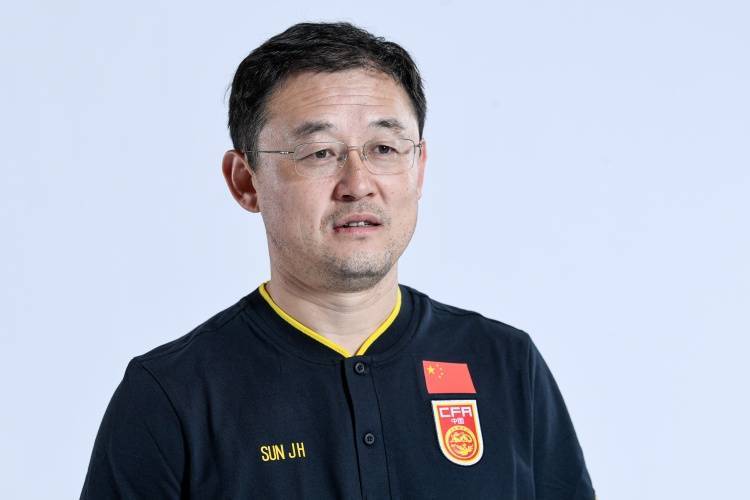 皇冠信用网出租_赵震谈孙继海青训风波：球员签的不是职业合同皇冠信用网出租，与韦世豪是两码事