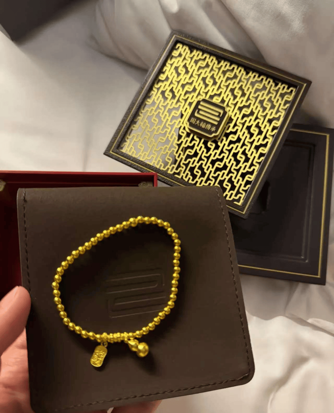 皇冠信用网押金多少_“女子托运行李丢失黄金手链”最新消息：嫌疑人已被抓获皇冠信用网押金多少！