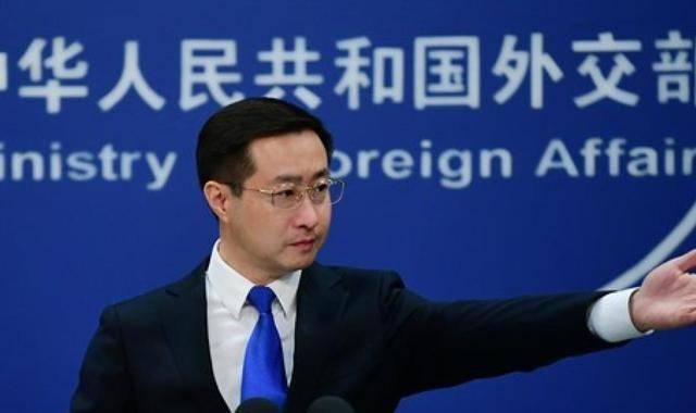 皇冠信用网是什么意思_香会现场美防长改口“共产中国” 中方淡定回应 警告美勿玩火自焚