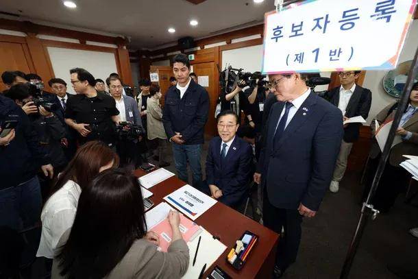 皇冠信用网登_压倒性优势！李在明皇冠信用网登，将赢得大选