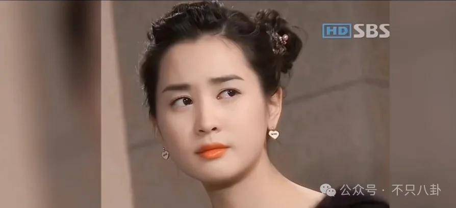 皇冠信用网登123_自曝与丈夫经常吵架？但怎么感觉她是在变相秀恩爱呢皇冠信用网登123！