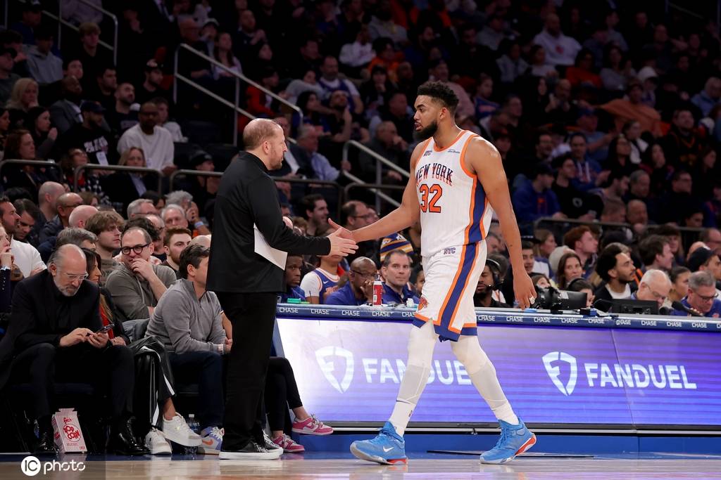 皇冠信用网代理登3_锡伯杜下课究竟冤不冤皇冠信用网代理登3？铁血篮球成就他也害了他