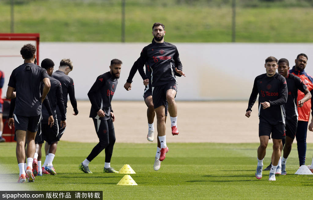 皇冠官网开户_惊！曼联或步埃弗顿后尘？PSR红线高悬皇冠官网开户，红魔何去何从！