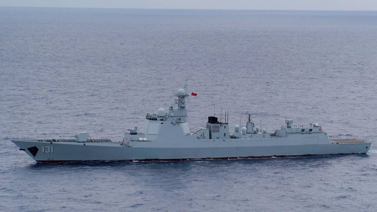 皇冠信用网app_超18万吨皇冠信用网app！拥有640个垂发单元！辽宁舰率海军最强编队驶入西太！