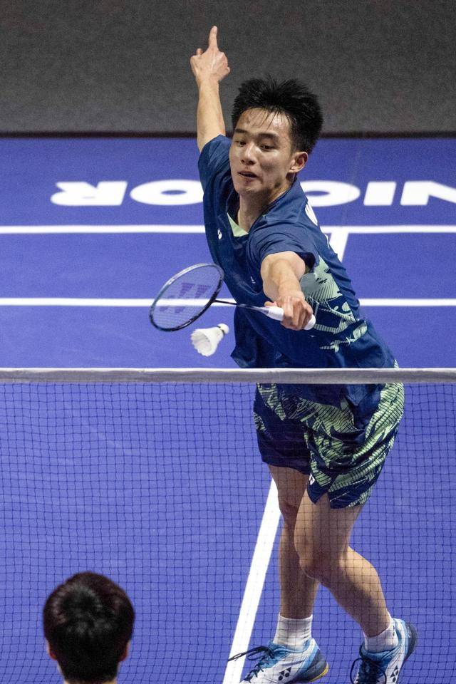 皇冠代理登3_（体育）羽毛球——印尼公开赛：石宇奇胜王正行 晋级四强