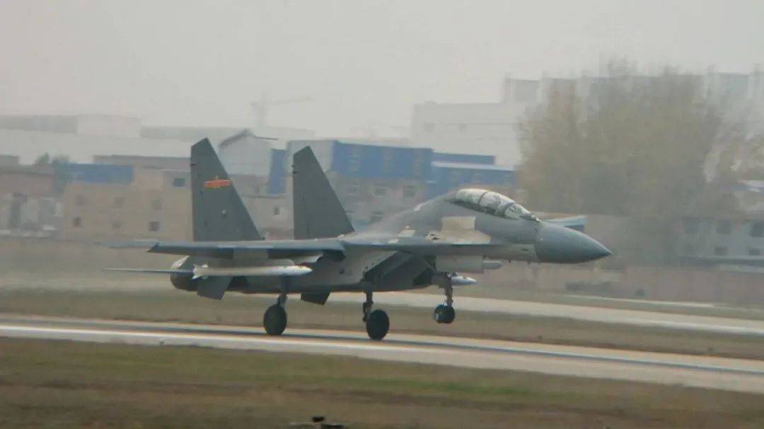 皇冠比分
_振奋!网友拍到2架歼-35伴飞歼-20皇冠比分
,中国歼-35批量服役了?