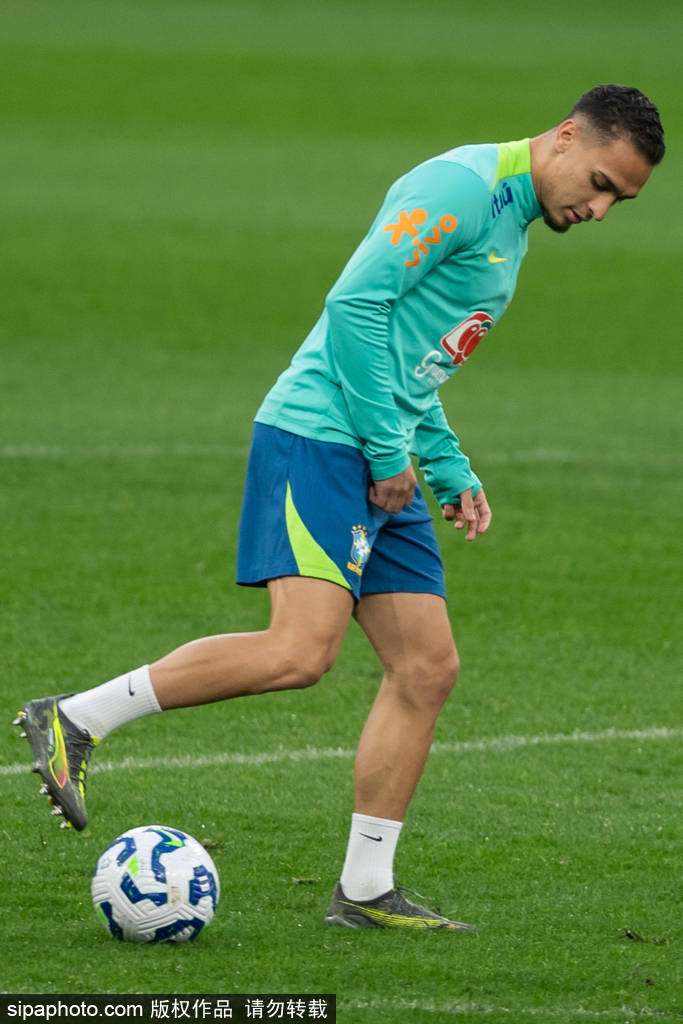 迈阿密国际 v 波尔图_安东尼主动降薪30%迈阿密国际 v 波尔图！曼联3250万英镑清洗计划迎来转机