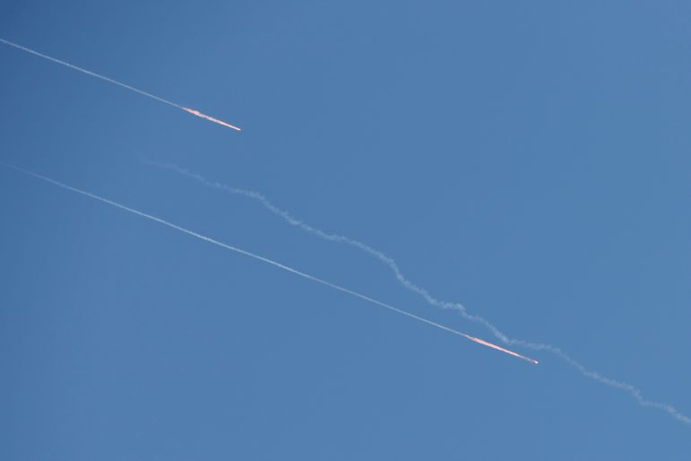 富明尼斯RJ v蔚山_以军：伊朗最新一次袭击向以色列发射约25枚弹道导弹