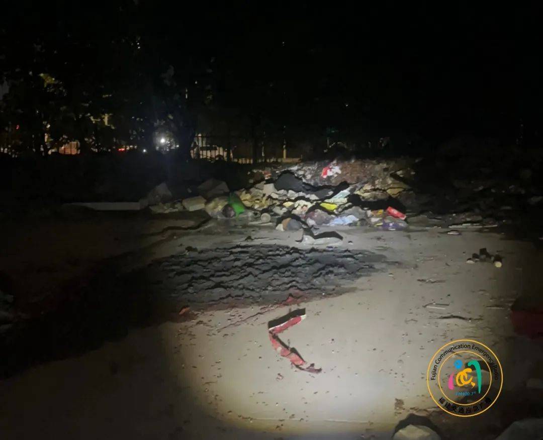 广岛三箭 v 名古屋鲸鱼
_福州一小区发生火灾广岛三箭 v 名古屋鲸鱼
,现场火势较大、浓烟滚滚!