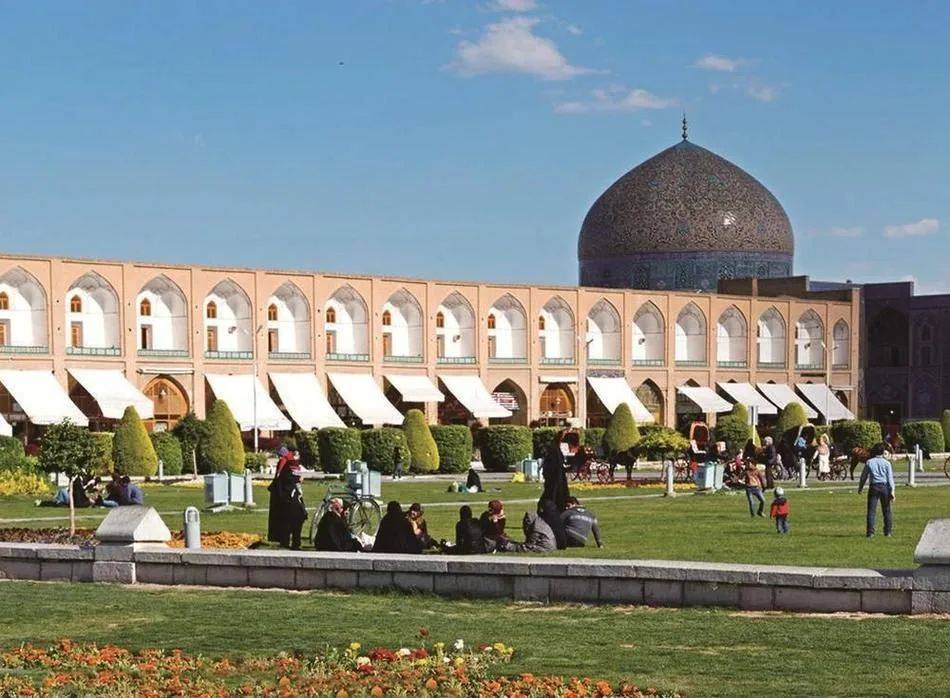 皇冠足球平台代理_伊朗以色列这一仗皇冠足球平台代理,让中国改变了想法,普京终于等来天赐良机?