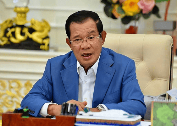 皇冠登3新2管理_6000多人抗议皇冠登3新2管理，泰国王室出手了，不听劝的洪森要有麻烦了