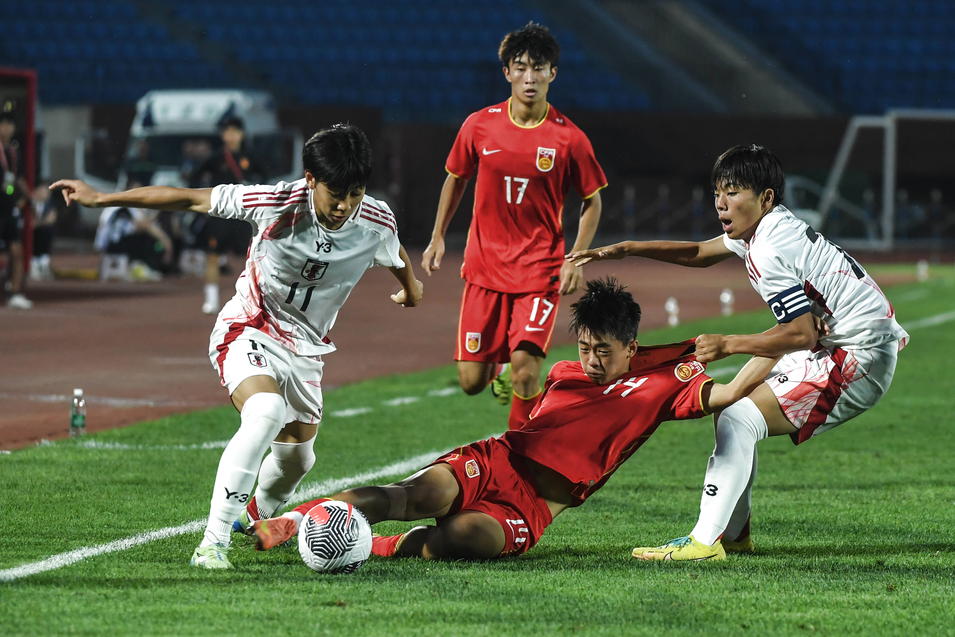 萨尔格里斯VS咸仑斯巴坦_沈阳国际足球锦标赛：中国U16队平日本U16队