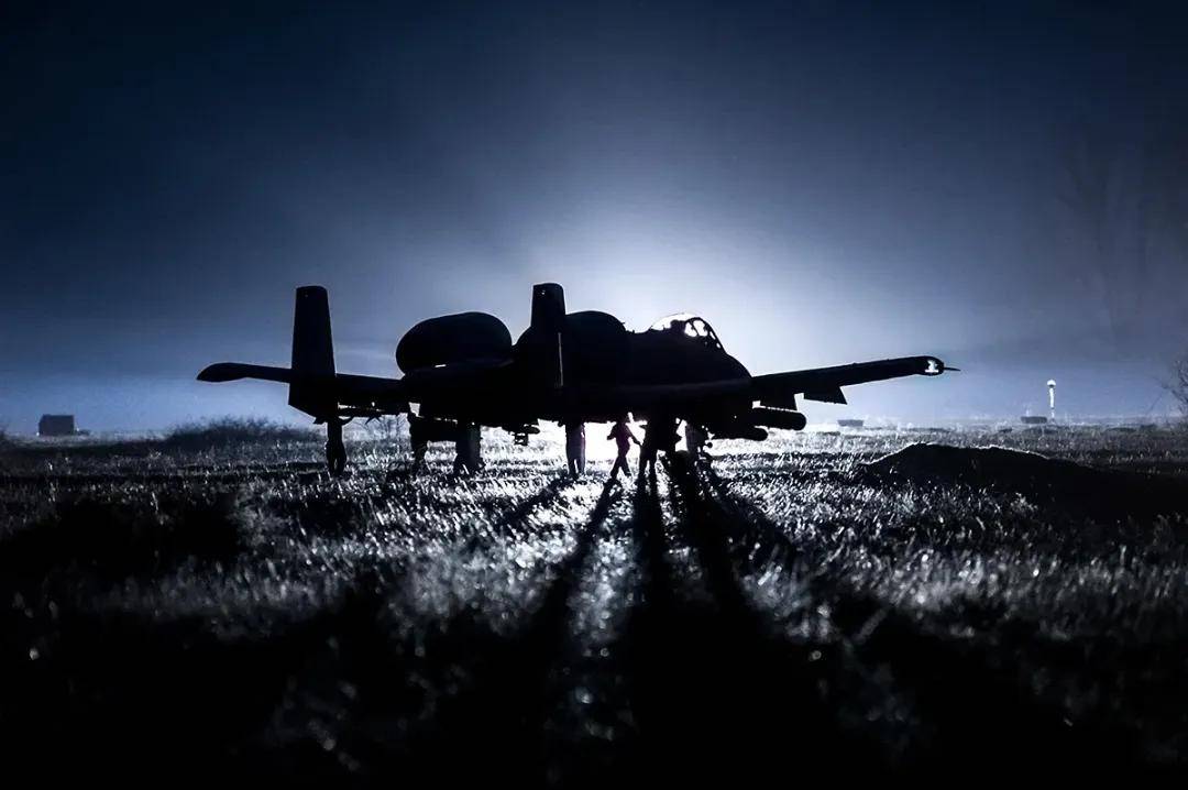 林菲尔德VS谢尔伯恩_来给歼-20当靶子？美军计划退役全部162架A-10林菲尔德VS谢尔伯恩，准备卖给台湾？