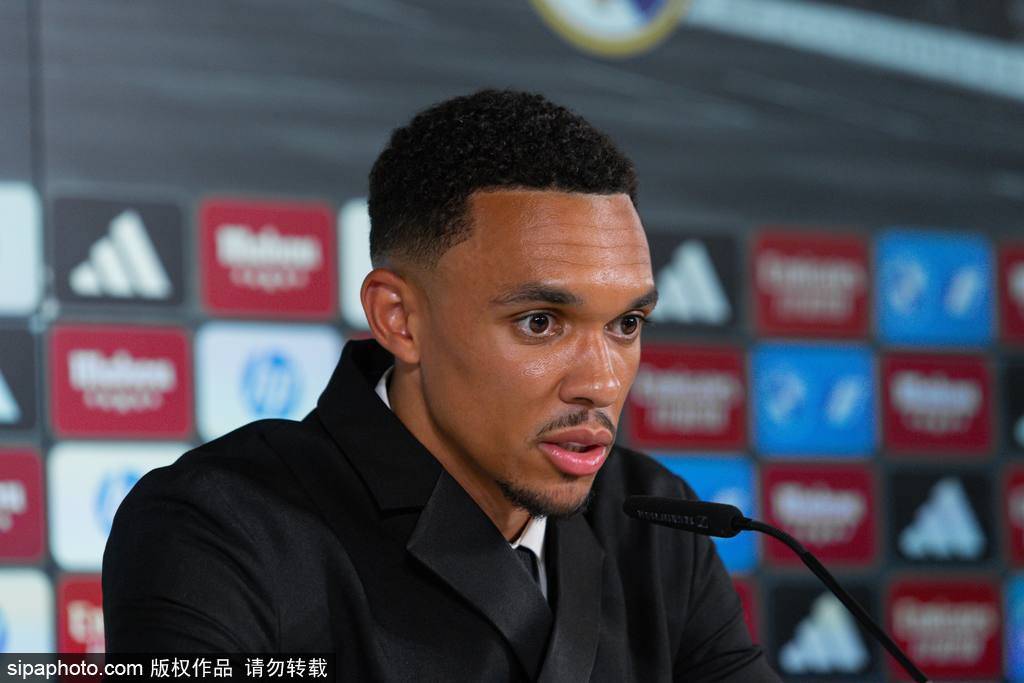 比勒菲尔德VS杜塞尔多夫_皇马用巴尔韦德保护阿诺德比勒菲尔德VS杜塞尔多夫,对阵巴黎圣日耳曼能否奏效?