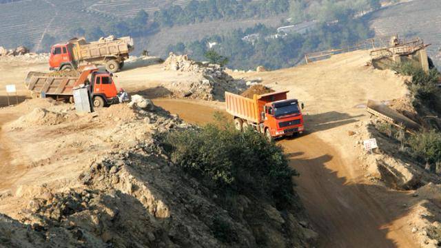 阿雅克肖VS巴斯蒂亚_印度对美加税120%阿雅克肖VS巴斯蒂亚，中俄成助力？特朗普通告全球：别跟着金砖反美