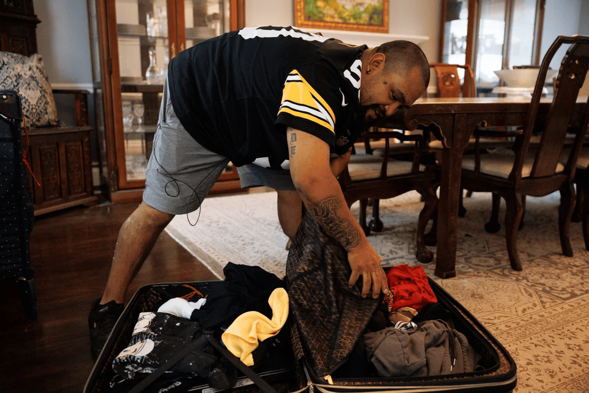 西雅图风暴比分_一家人自愿被驱逐出美国：“留在这里是一场赌博”