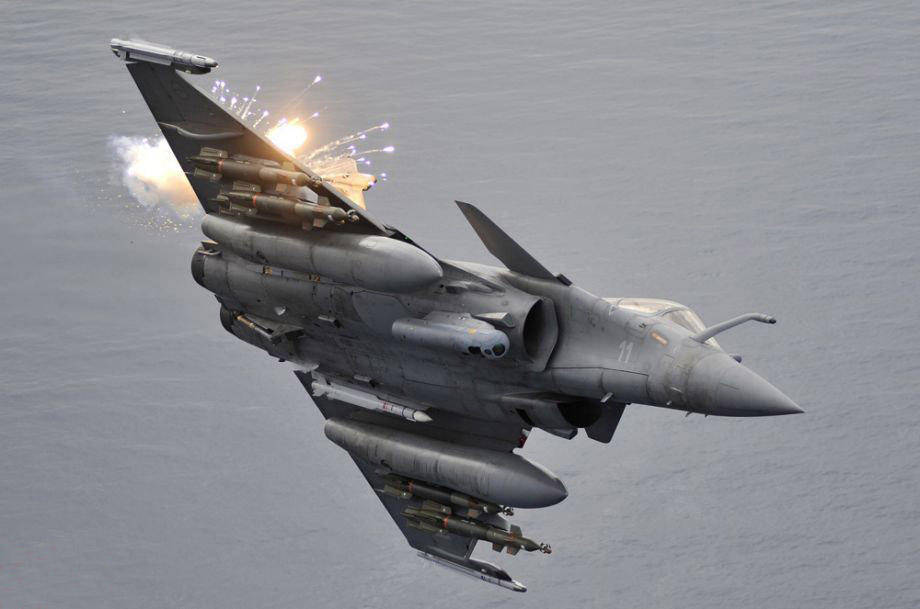 皇冠信用网代理_3名阵风飞行员当场阵亡皇冠信用网代理，超250人战死，终于明白印度为何拒绝公布伤亡人数