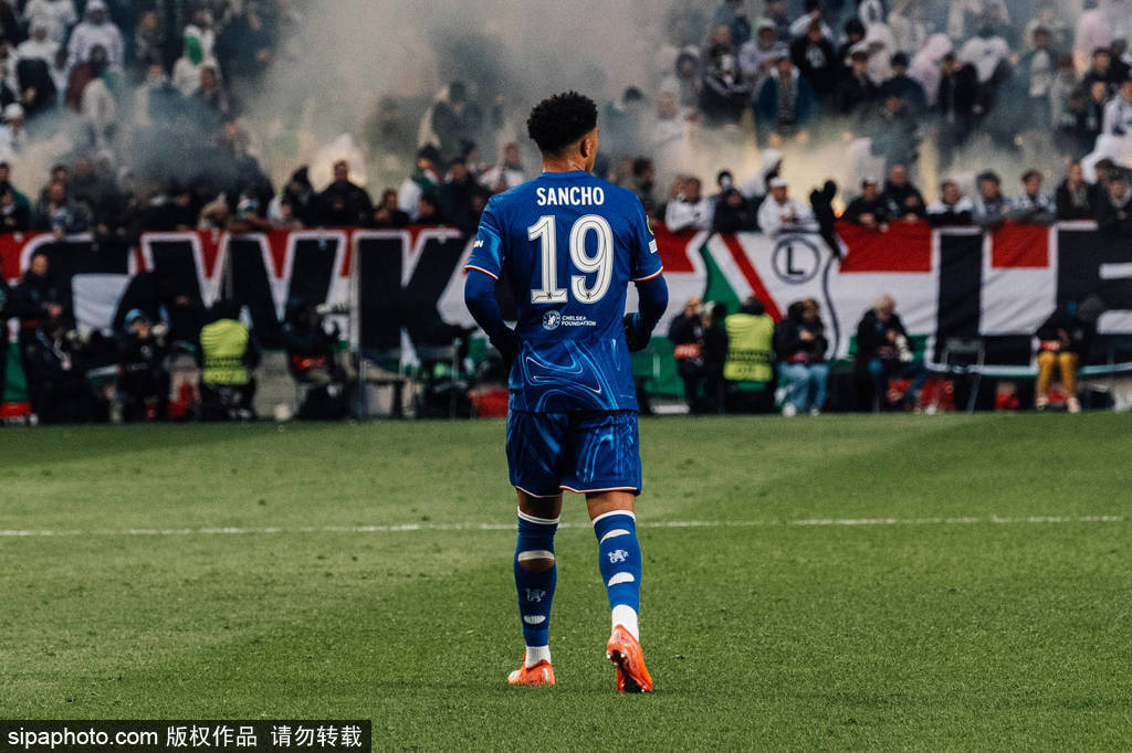 皇冠官网_桑乔转会尤文图斯皇冠官网，弗拉霍维奇加盟曼联：转会市场的震荡与期待