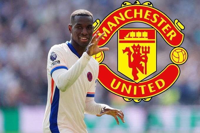 新2網址_身价5000万欧元新2網址！名记：曼联已将切尔西前锋杰克逊加入候选名单中