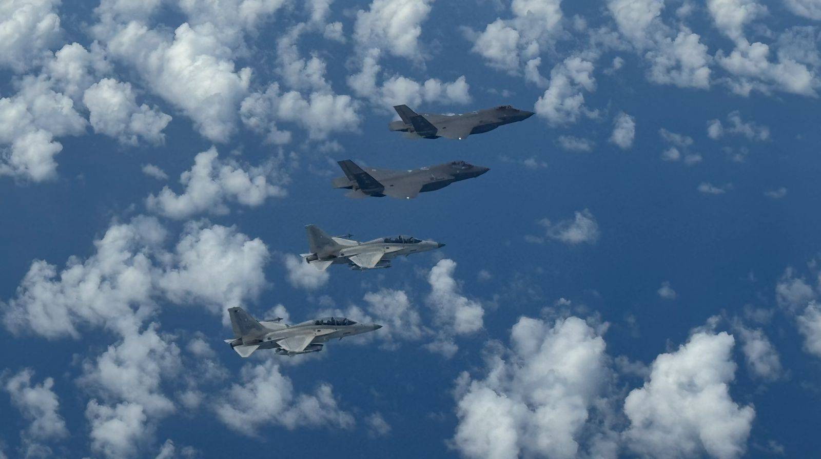 皇冠信用网代理流程_中国侦察船现身南海皇冠信用网代理流程，超级雷达出现，美军F-35隐身战机将无处可藏