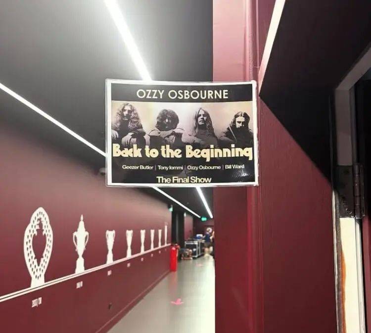 皇冠代理登1租用_“活传奇”去世皇冠代理登1租用!17天前还在开演唱会……