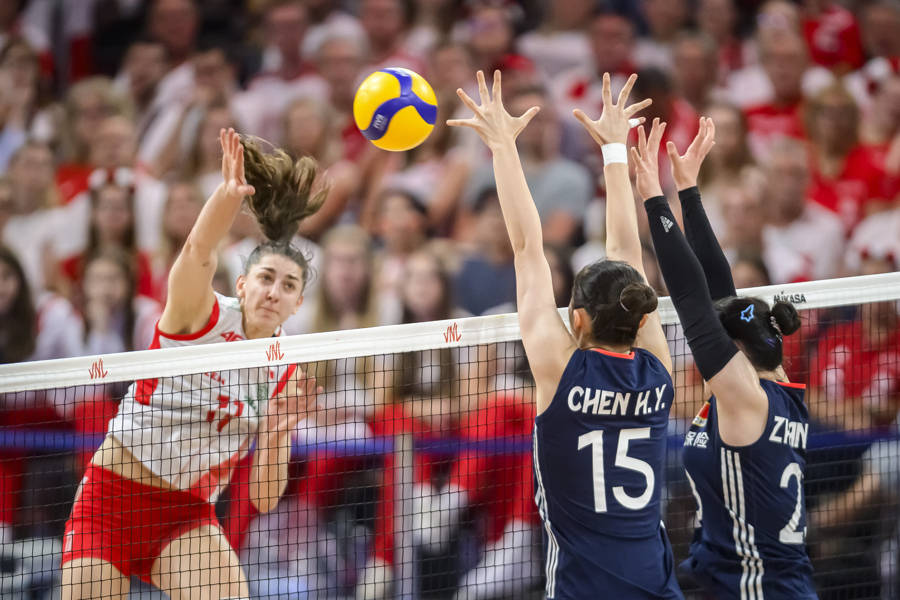 皇冠皇冠信用网平台_世界联赛总决赛惜败波兰无缘四强皇冠皇冠信用网平台,年轻的中国女排在成长路上“交学费”