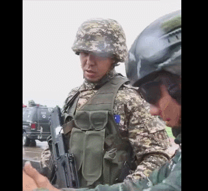 皇冠信用網最新地址_中国特种兵新装备摸秃美军皇冠信用網最新地址,网友:你跟我说这是解放军?