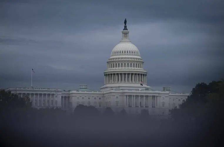 怎么注册皇冠信用网_特朗普真急了怎么注册皇冠信用网，下令停止所有对华卡脖子措施，给中国独一份待遇，只为让中国答应一件事？