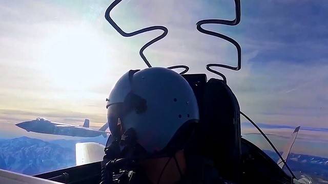 皇冠信用盘代理如何注册_都见不得中国强大！歼20隐身战机飞越对马海峡皇冠信用盘代理如何注册，美日罕见没发现？