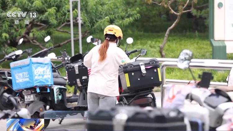 皇冠信用登1_津贴较往年提高、上线“防暑险” 多平台加码骑手高温关怀