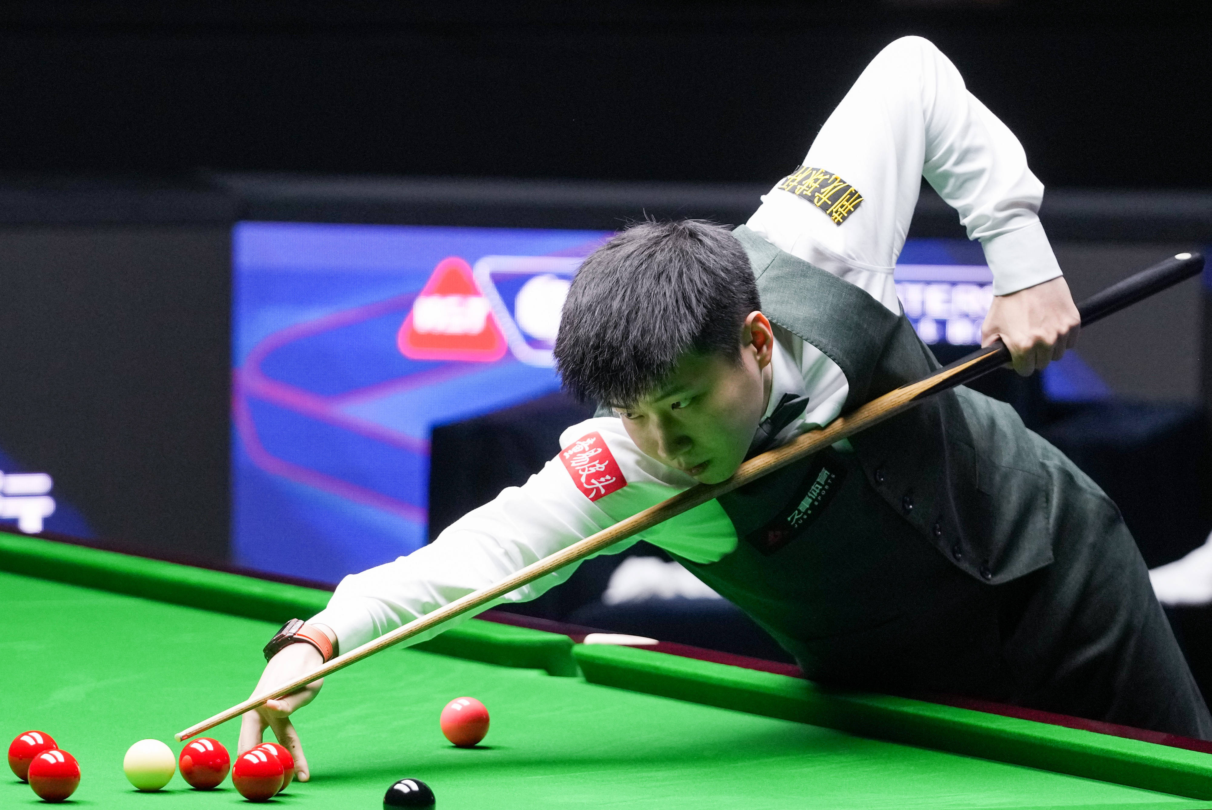 皇冠信用盤_(体育)斯诺克——上海大师赛半决赛:赵心童对阵威尔逊