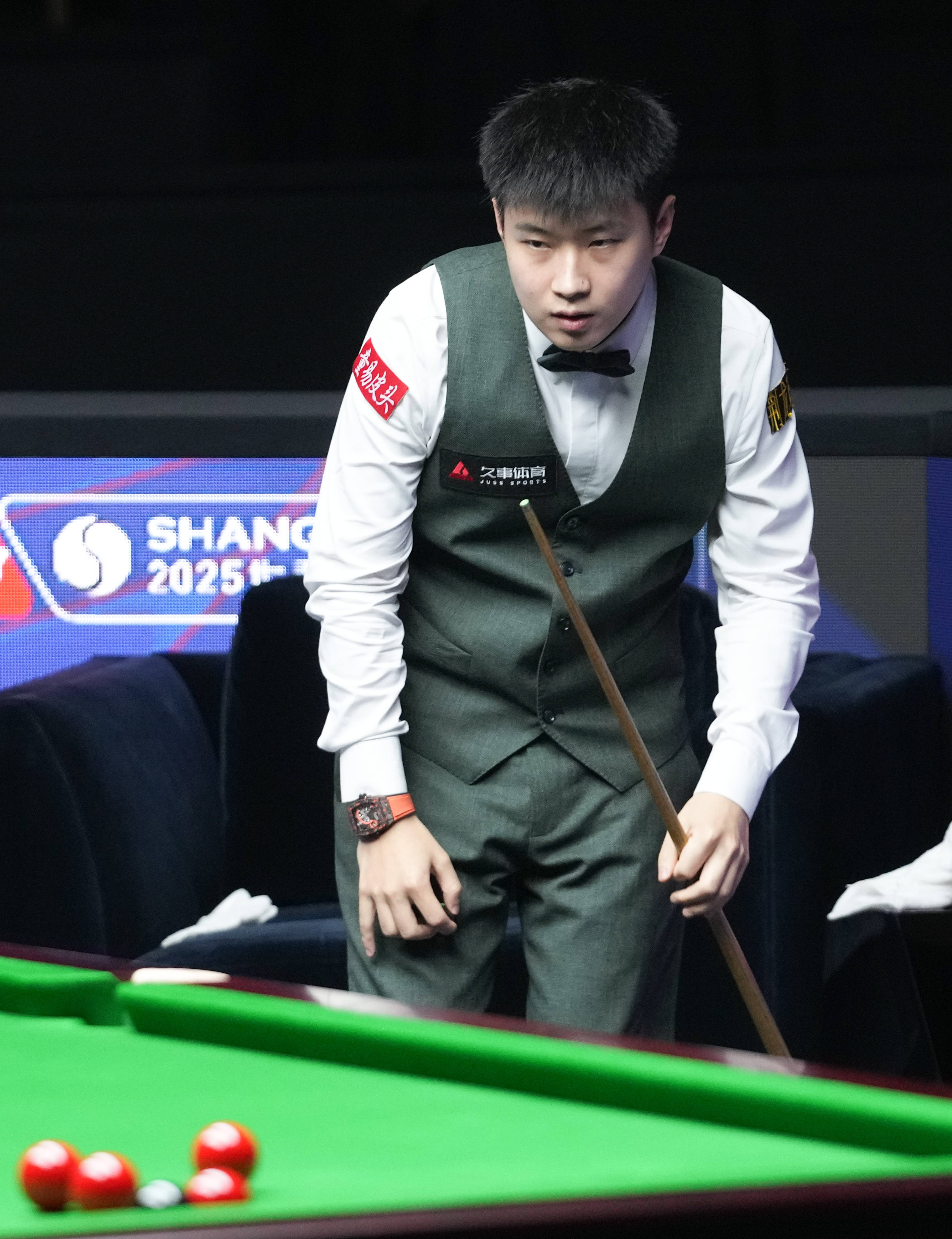 皇冠信用盤_(体育)斯诺克——上海大师赛半决赛:赵心童对阵威尔逊