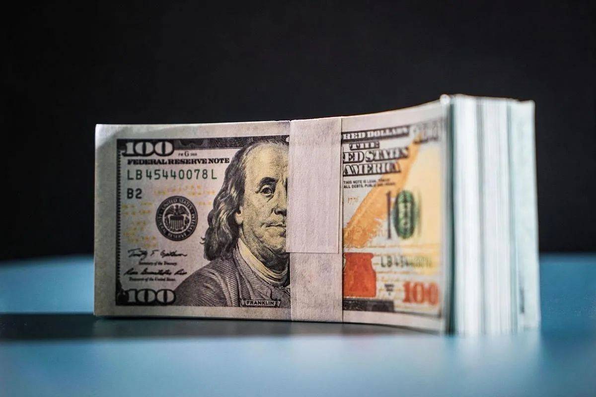 皇冠信用网账号注册_特朗普高兴坏了！美国公布全球关税后皇冠信用网账号注册，6个中国邻居对美投降，其中3国出卖中国利益，局势严峻