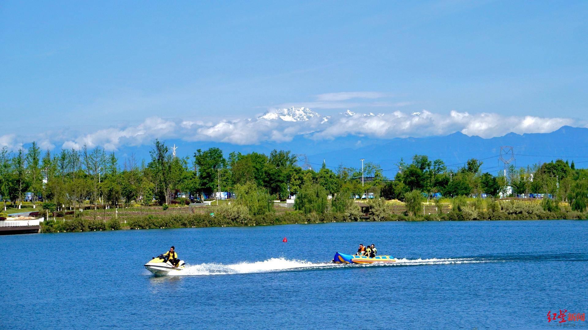 皇冠信用網怎么开通_暑期过半皇冠信用網怎么开通,成都入出境外国人同比增长近4成!有外国游客在蓉体验世运会项目→