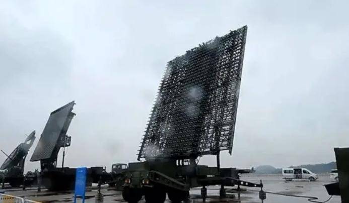 皇冠信用网需要押金吗_歼10C雷达遭到干扰皇冠信用网需要押金吗,迅速请求空警500支援,霹雳15在最后时刻紧紧锁定歼20