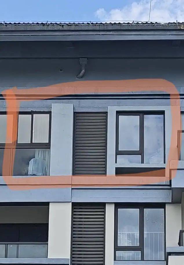 皇冠信用網注册开通_7岁男孩补课期间不幸从14楼坠亡皇冠信用網注册开通，母亲痛哭：我42岁时冒着风险生的，警方已介入